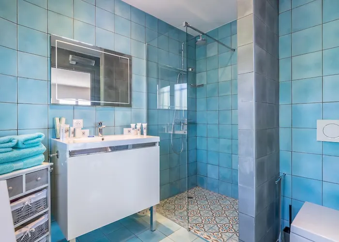 Mas D'esterel - Vue * Saint-Raphael (Var)